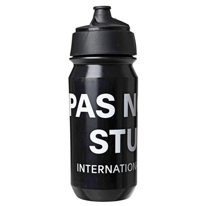 Pas Normal Studios Logo Bidon Flaska 550ml Svart i gruppen Tillbehör / Flaskor/Vätskesystem hos CykelCity (29334)